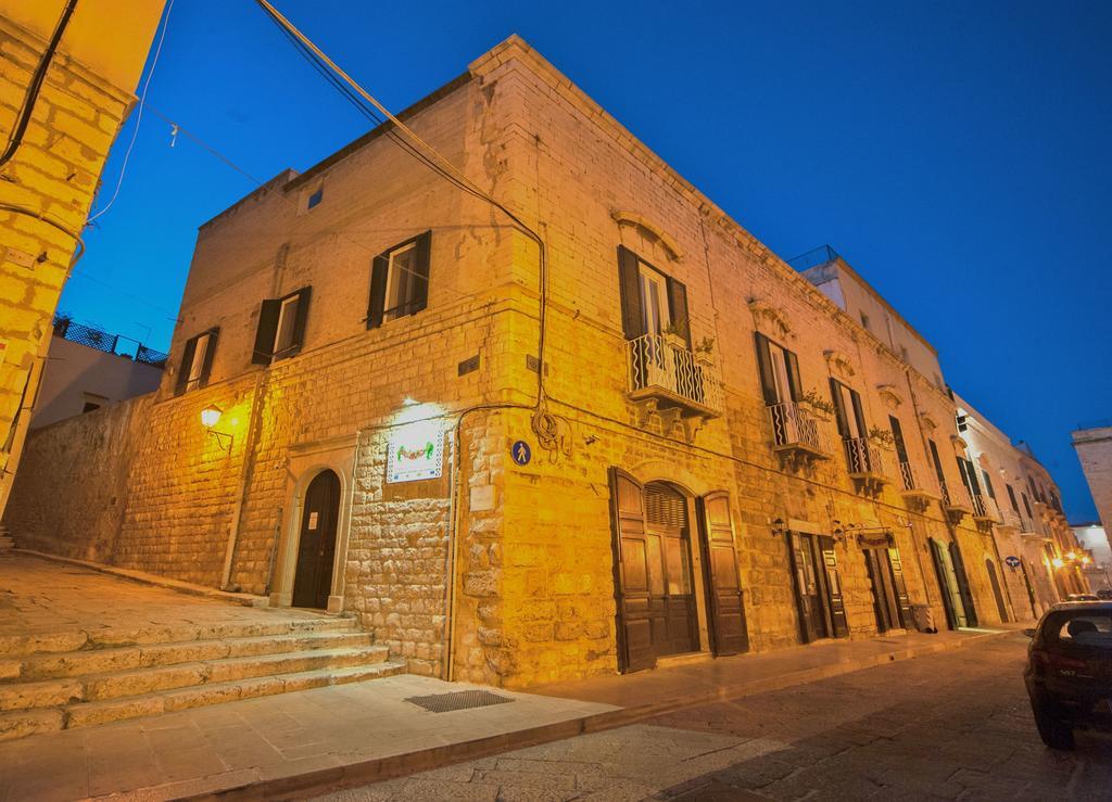 Le Stanze Di Corteinfiore Trani Exteriör bild